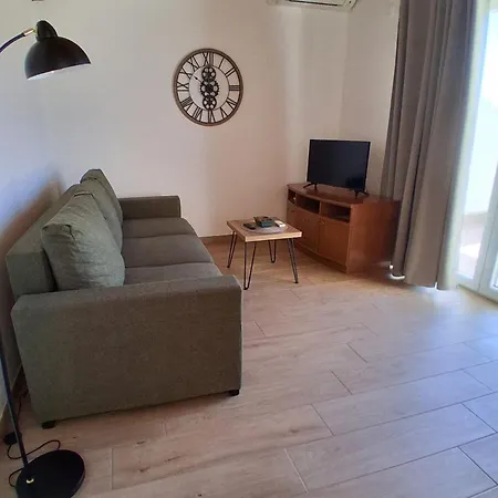 Apartment With Parking Space Palit, Rab - 25235 *