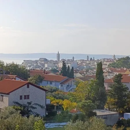 Apartment With Parking Space Palit, Rab - 25235 *